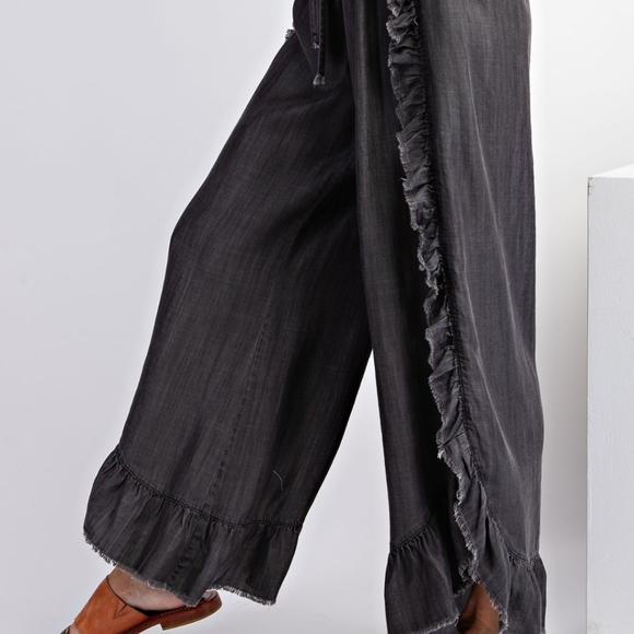 New Easel Black Ruffle Chambray Relaxed Fit Pants - Picture 6 of 6